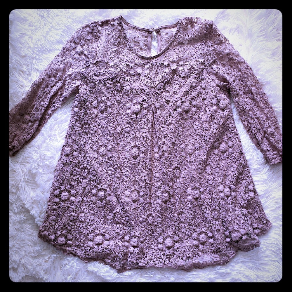 Lilac lace shirt.